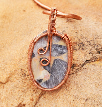 Load image into Gallery viewer, Bauxite Jasper Copper Collar Cuff