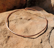 Load image into Gallery viewer, Hand Hammered Copper Choker